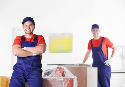 Removal truck hire service in Hounslow for residential and business moves