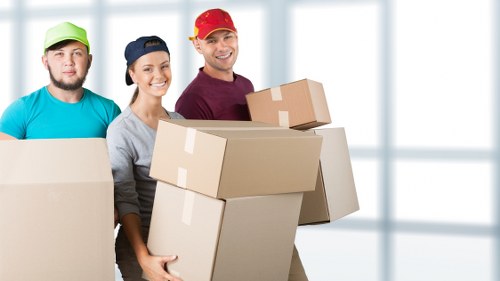 Truck loading and transport support for Hounslow moving day