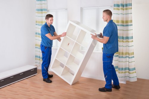 Customer booking details and quotation for removal van services