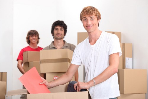 Flexible moving assistance for homes and offices in Hounslow